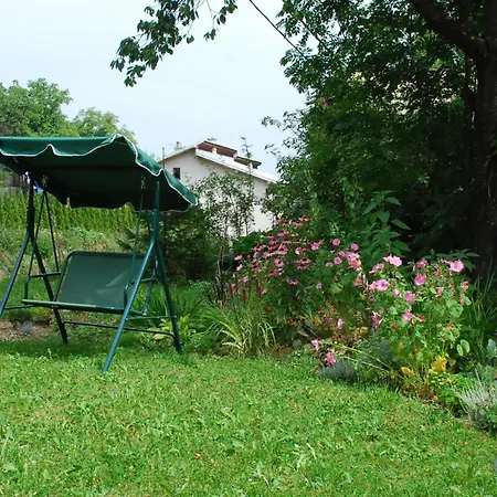 Apartmanovy Dom