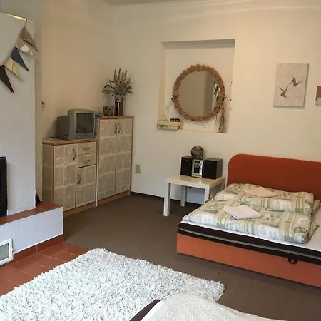Apartment Apartmanovy Dom Kraliky