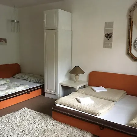 Apartmanovy Dom * Kraliky