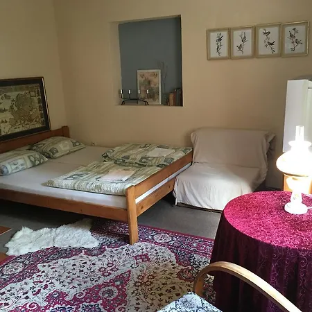 Apartmanovy Dom * Kraliky